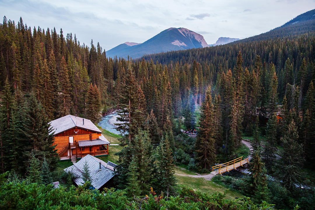 Canadian Rockies Lodge Trail
